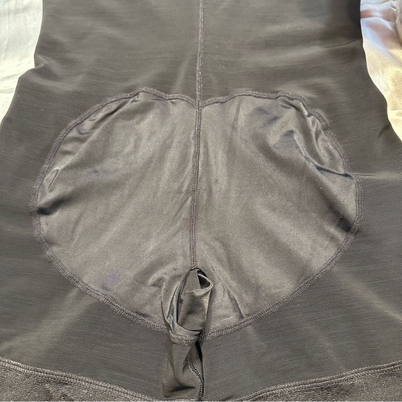 🌹YIANNA • BUTT LIFTING Bodysuit Compression BLACK Shapewear with Lace - Picture 11 of 14